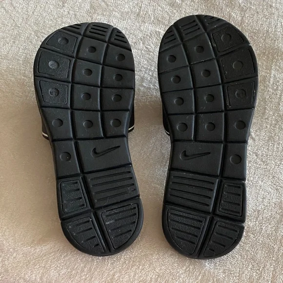 Nike Black and White Slide Sandals - Picture 8 of 13
